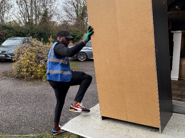 SH Clearance and Removals Gallery Image